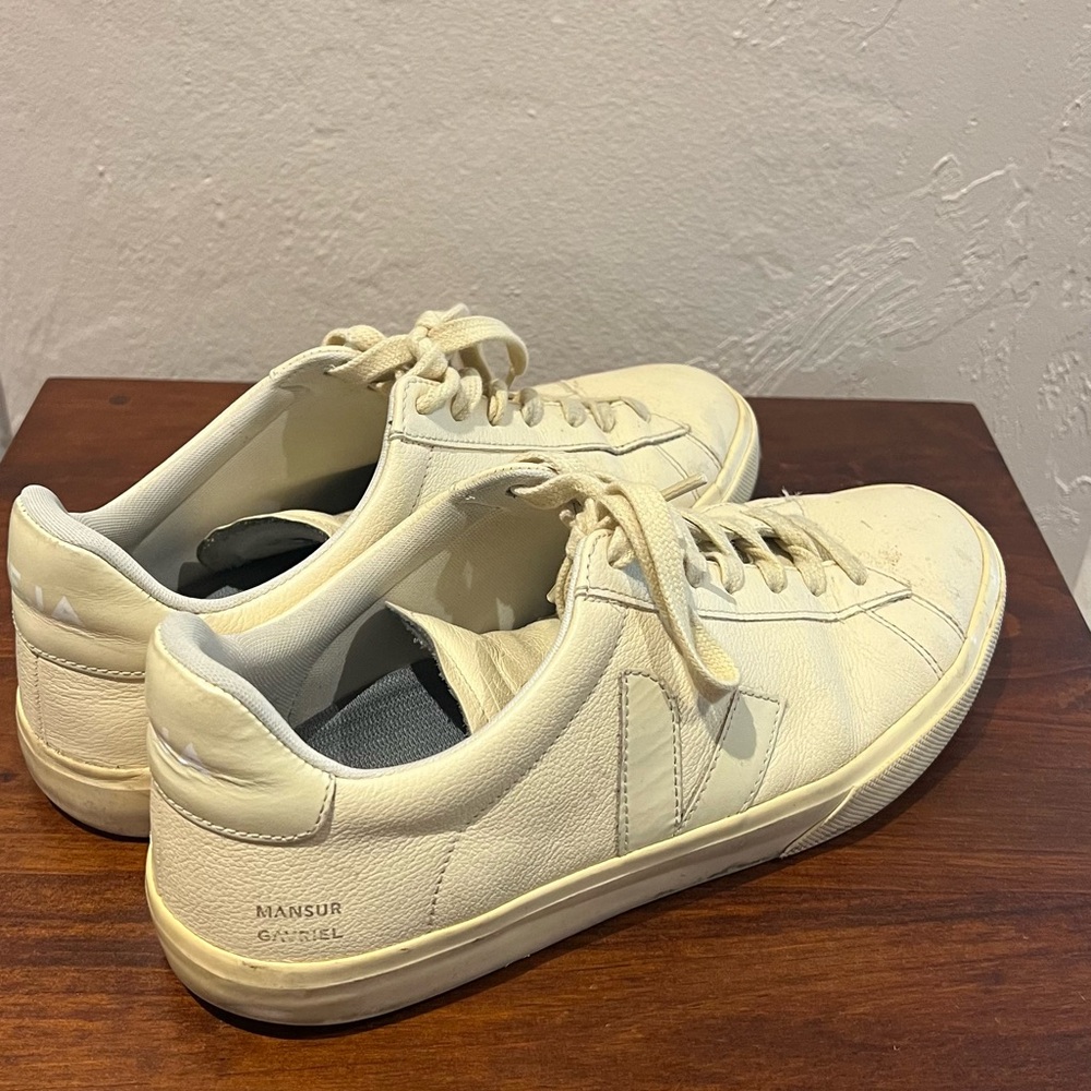 Mansur Gavriel Cream Sneakers Classic Design